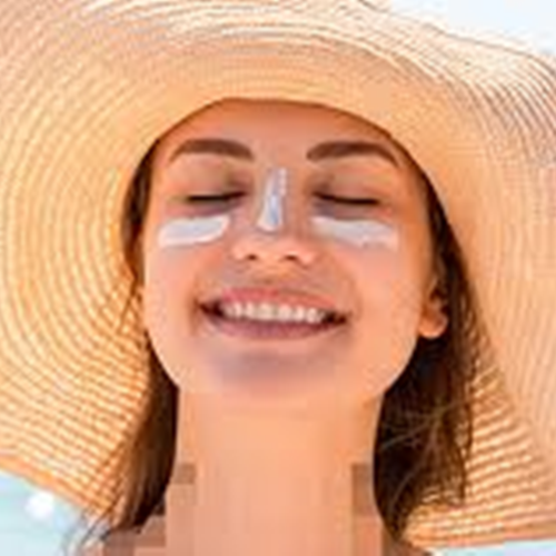 آفتاب پاییز هم خطرناک است! چرا ضد آفتاب در پاییز ضروری‌تر است؟