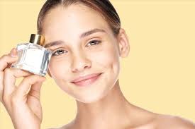 بهترین رایحه عطر برای دختران جوان: راهنمای نهایی انتخاب