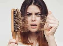 ریزش موی پاییزی: طبیعی است یا نگران‌کننده؟ (+ راهکارهای تقویتی)