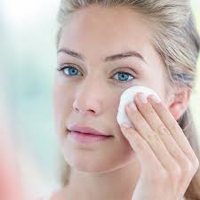 تفاوت میسلار واتر و تونر چیست؟ راهنمای کامل انتخاب + مقایسه